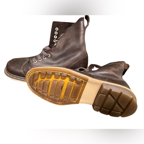 Rare Dr Martens Pier boots - Picture 3 of 4